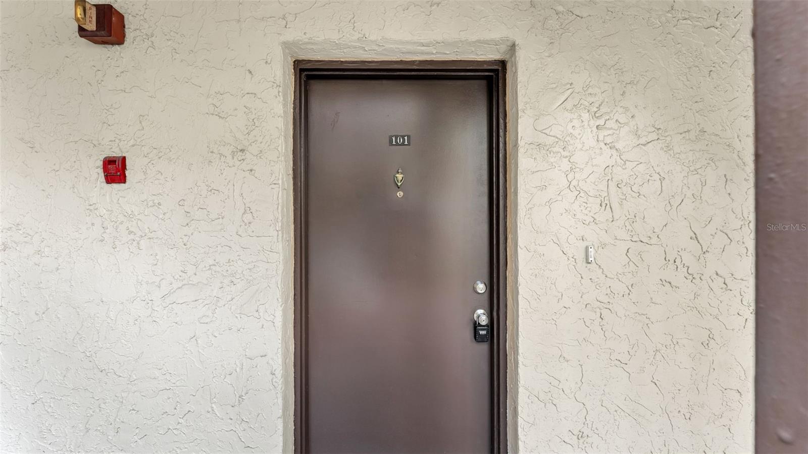 KIMBERLEA CONDO 02 - Residential