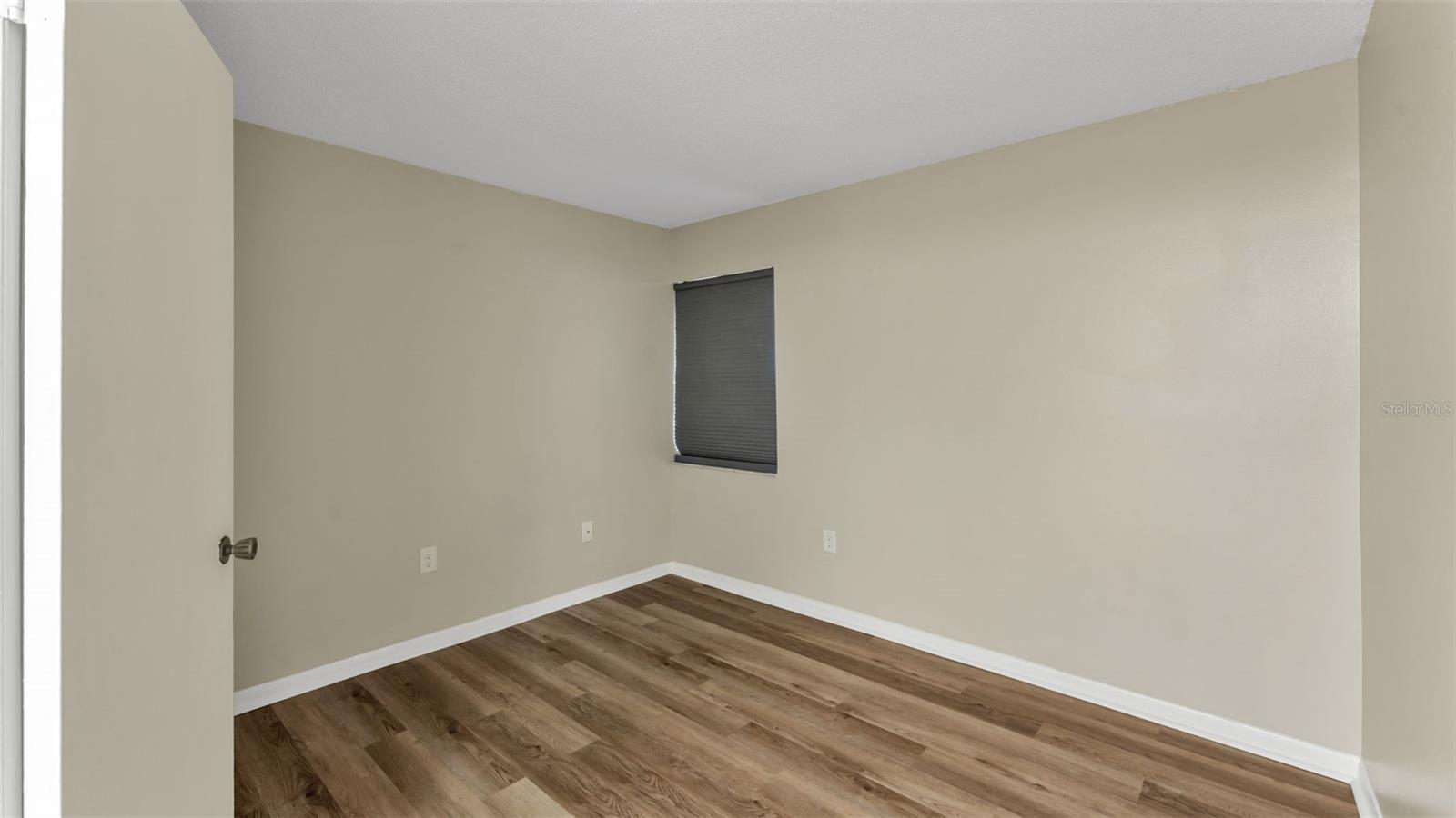 KIMBERLEA CONDO 02 - Residential