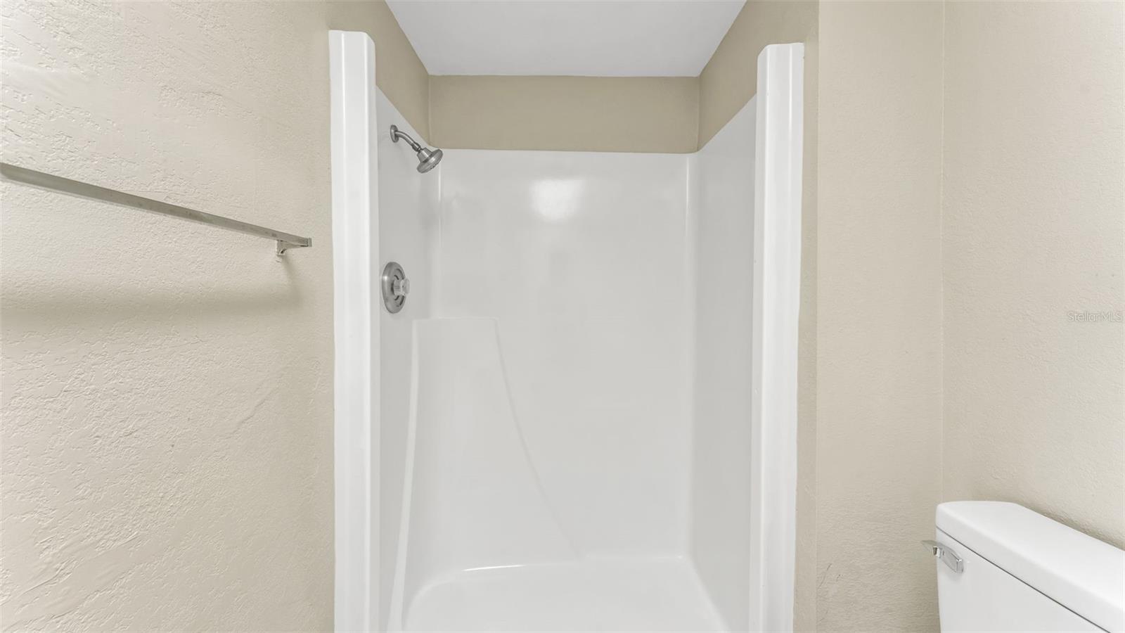 KIMBERLEA CONDO 02 - Residential