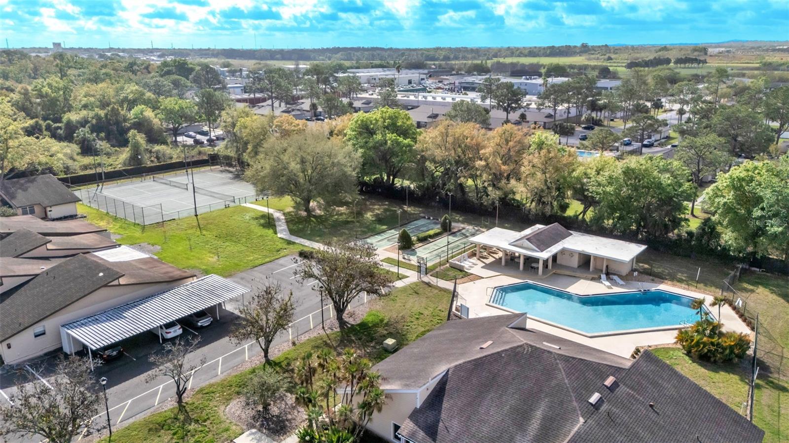 KIMBERLEA CONDO 02 - Residential