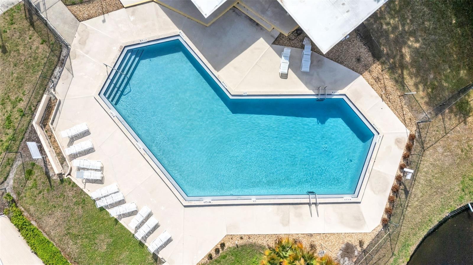 KIMBERLEA CONDO 02 - Residential