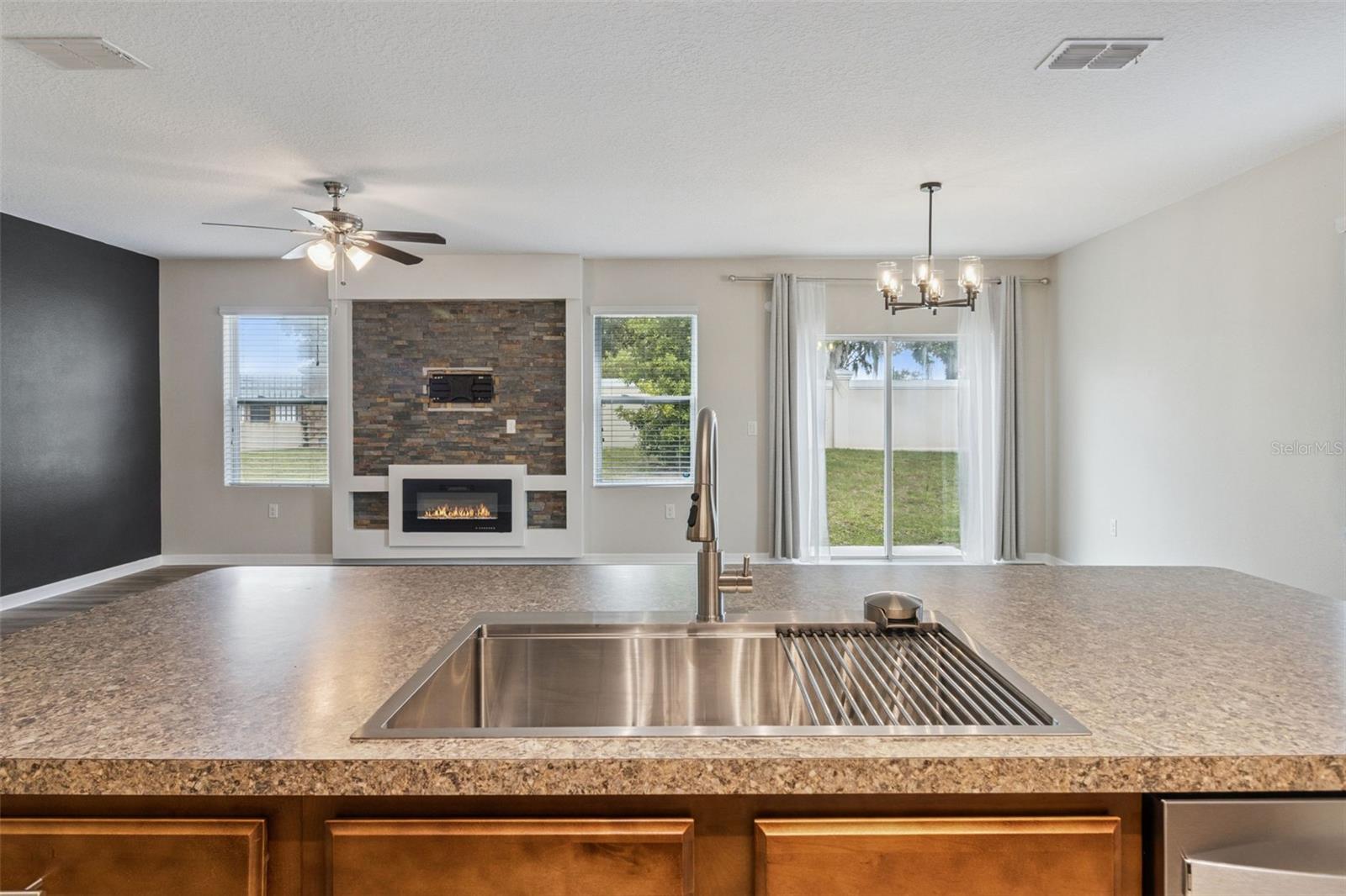 LAKE CUMMINGS ESTATES - Residential