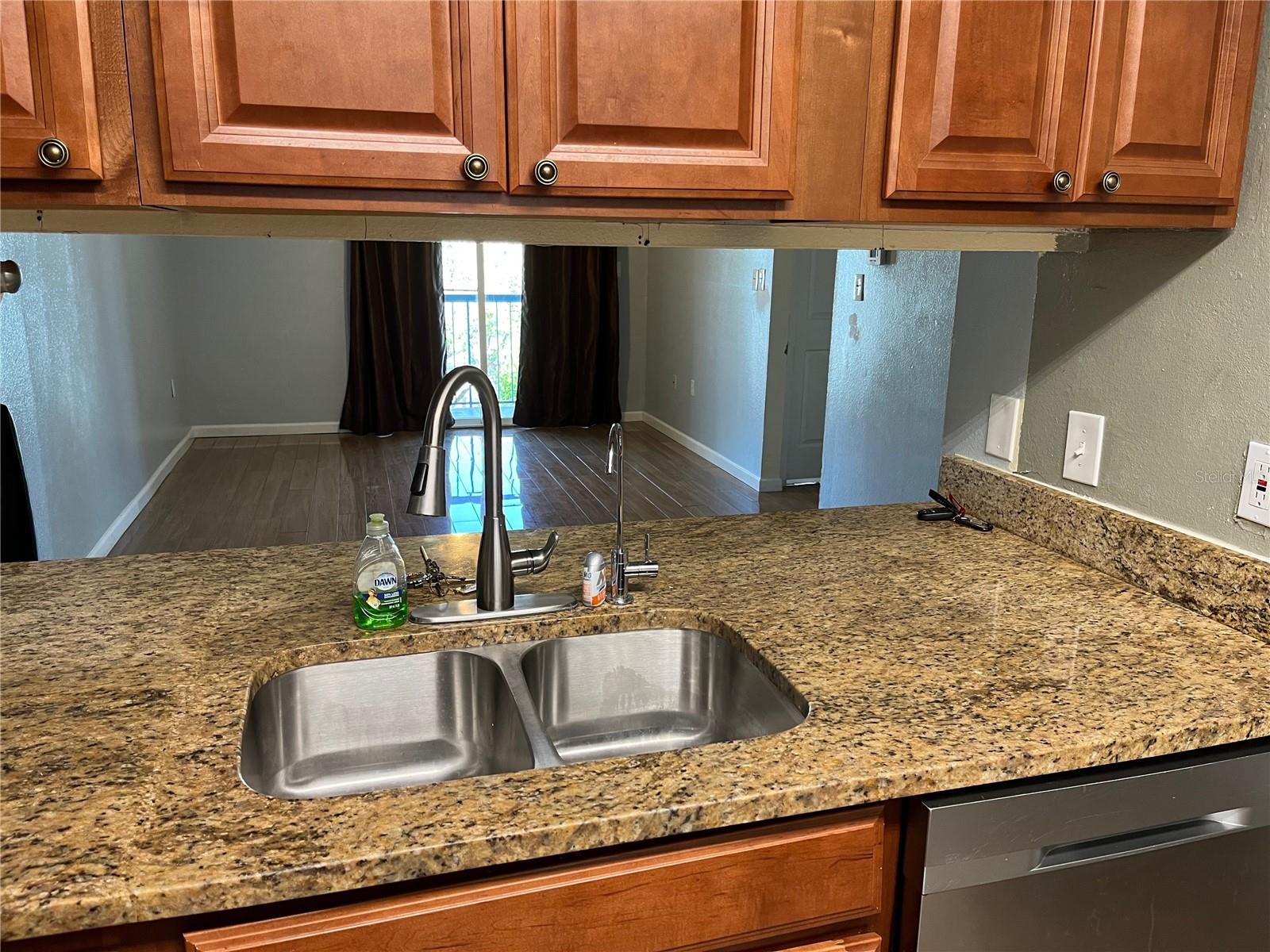 5052 TERRACE CLUB LANE 201