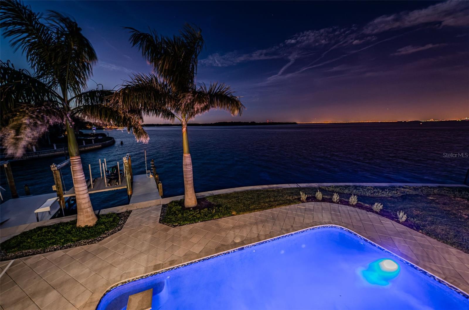 VENETIAN ISLES - Residential