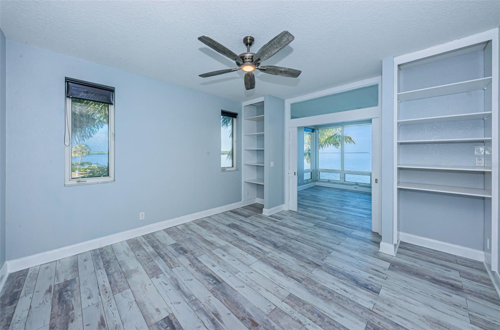 VENETIAN ISLES - Residential