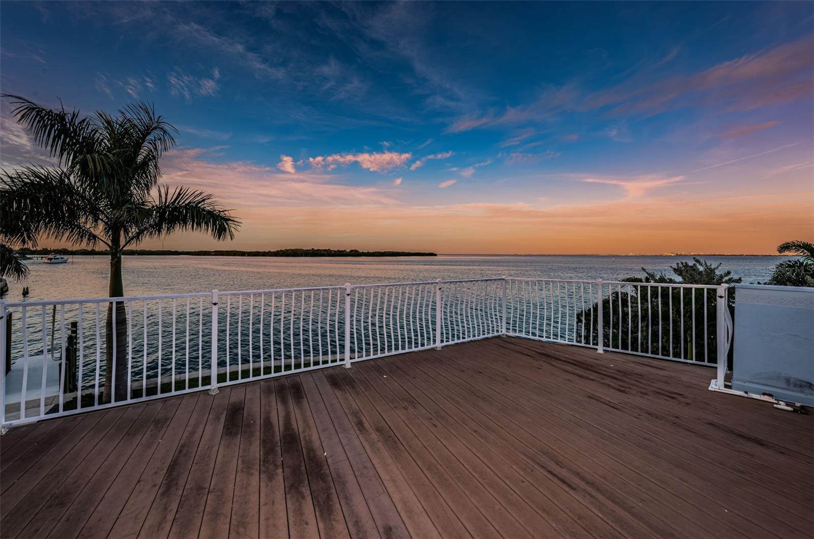 VENETIAN ISLES - Residential