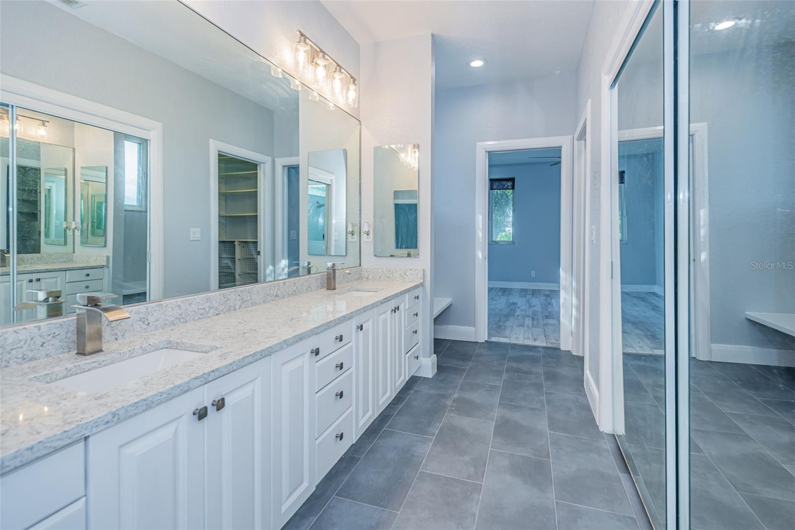 VENETIAN ISLES - Residential