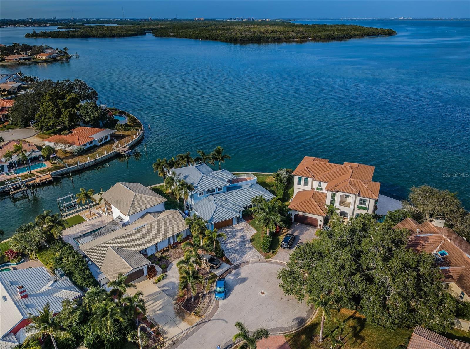 VENETIAN ISLES - Residential