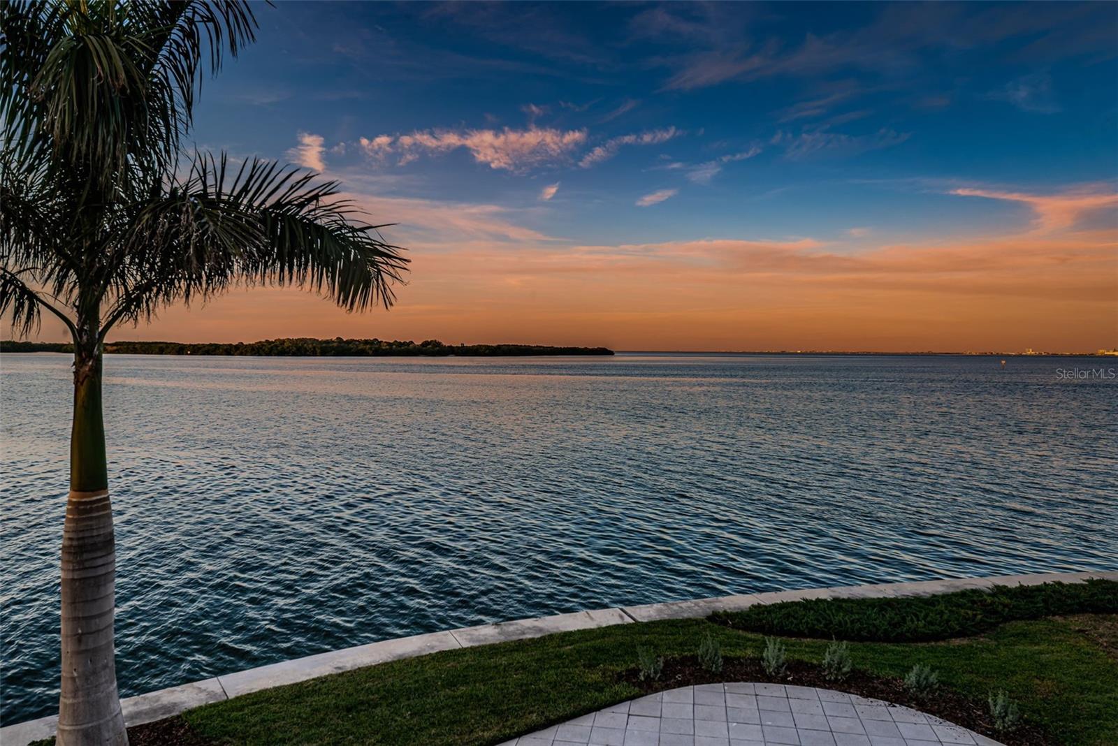 VENETIAN ISLES - Residential