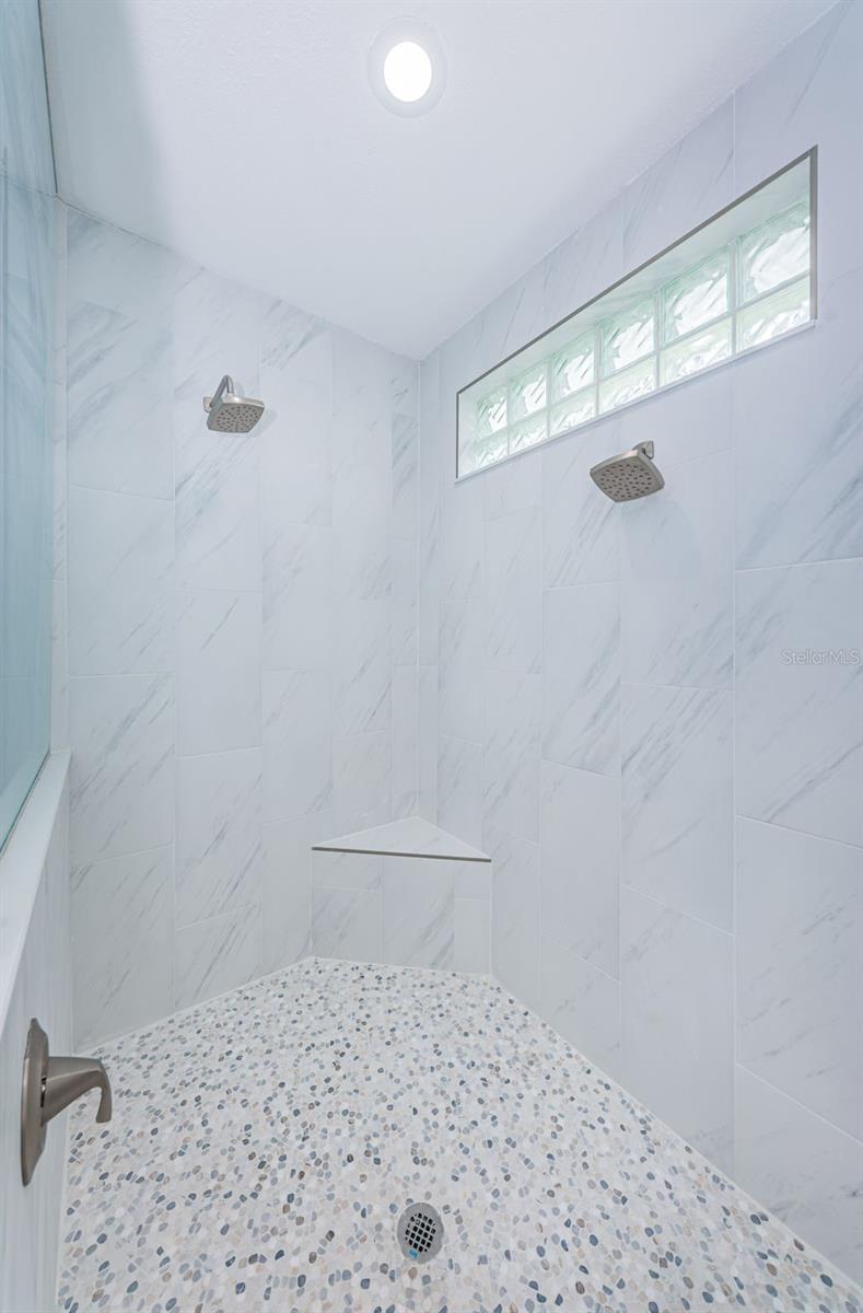 VENETIAN ISLES - Residential