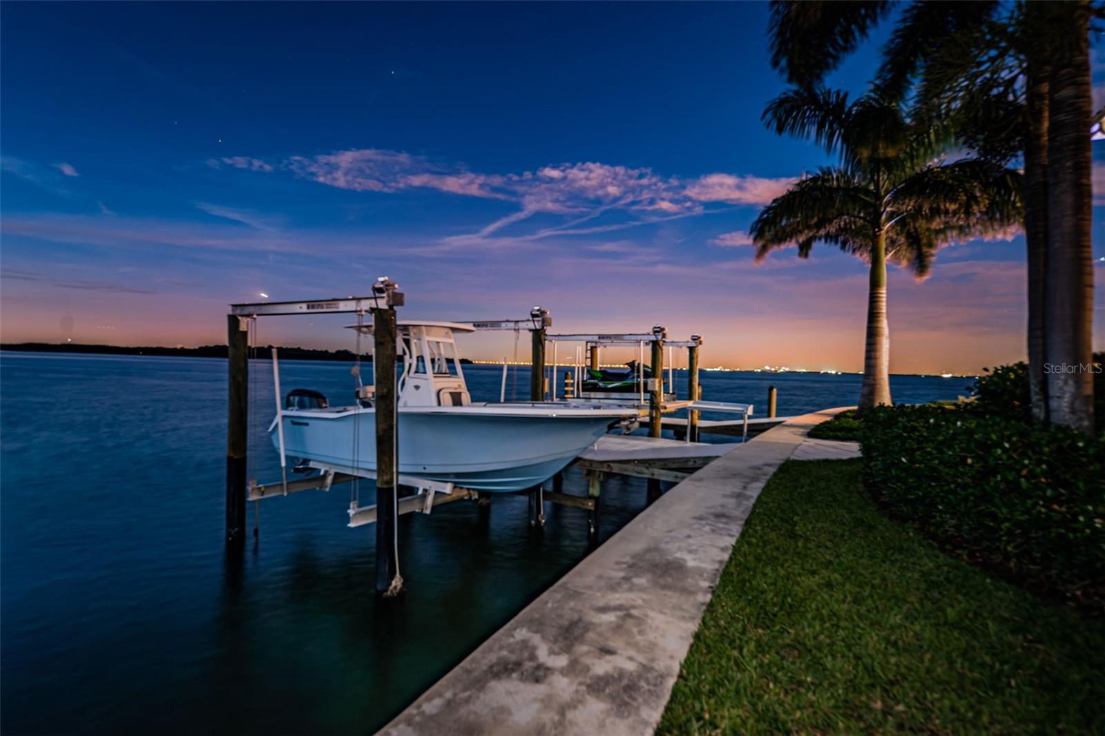 VENETIAN ISLES - Residential