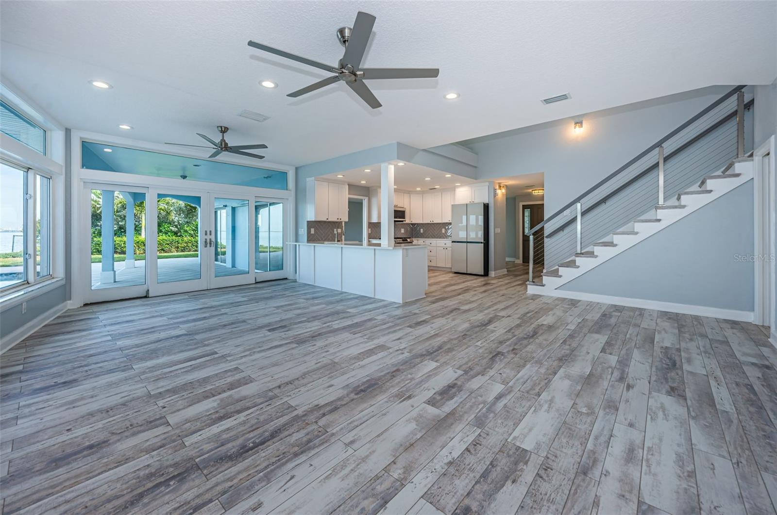 VENETIAN ISLES - Residential