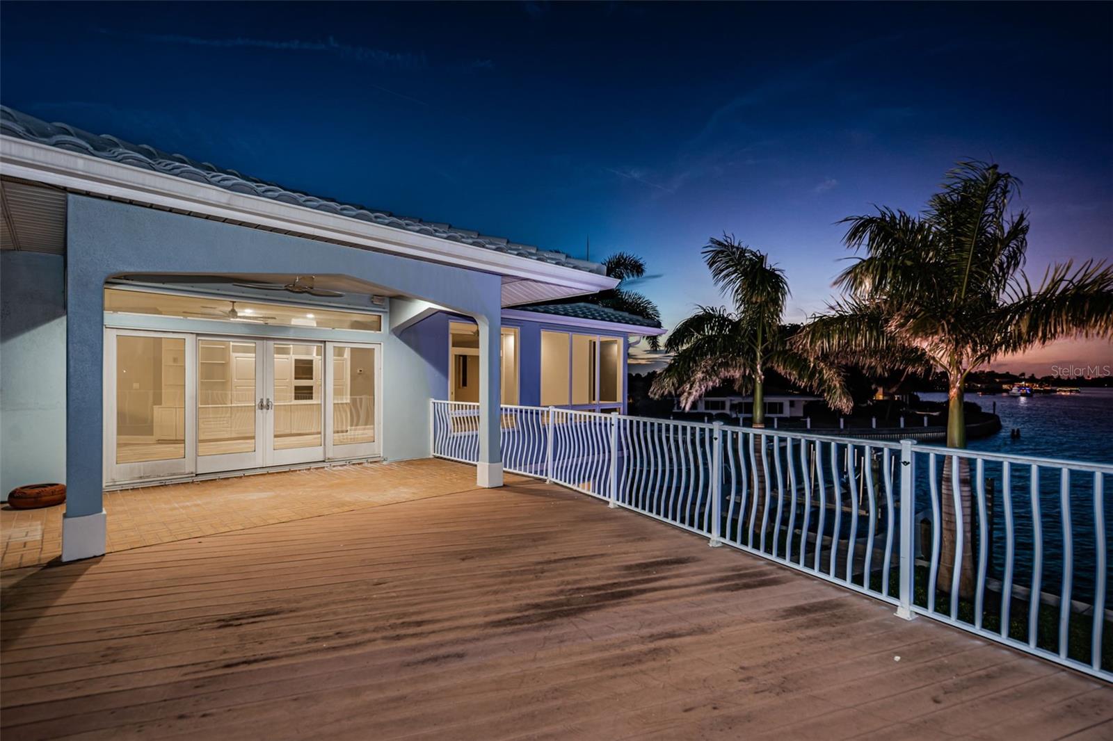 VENETIAN ISLES - Residential