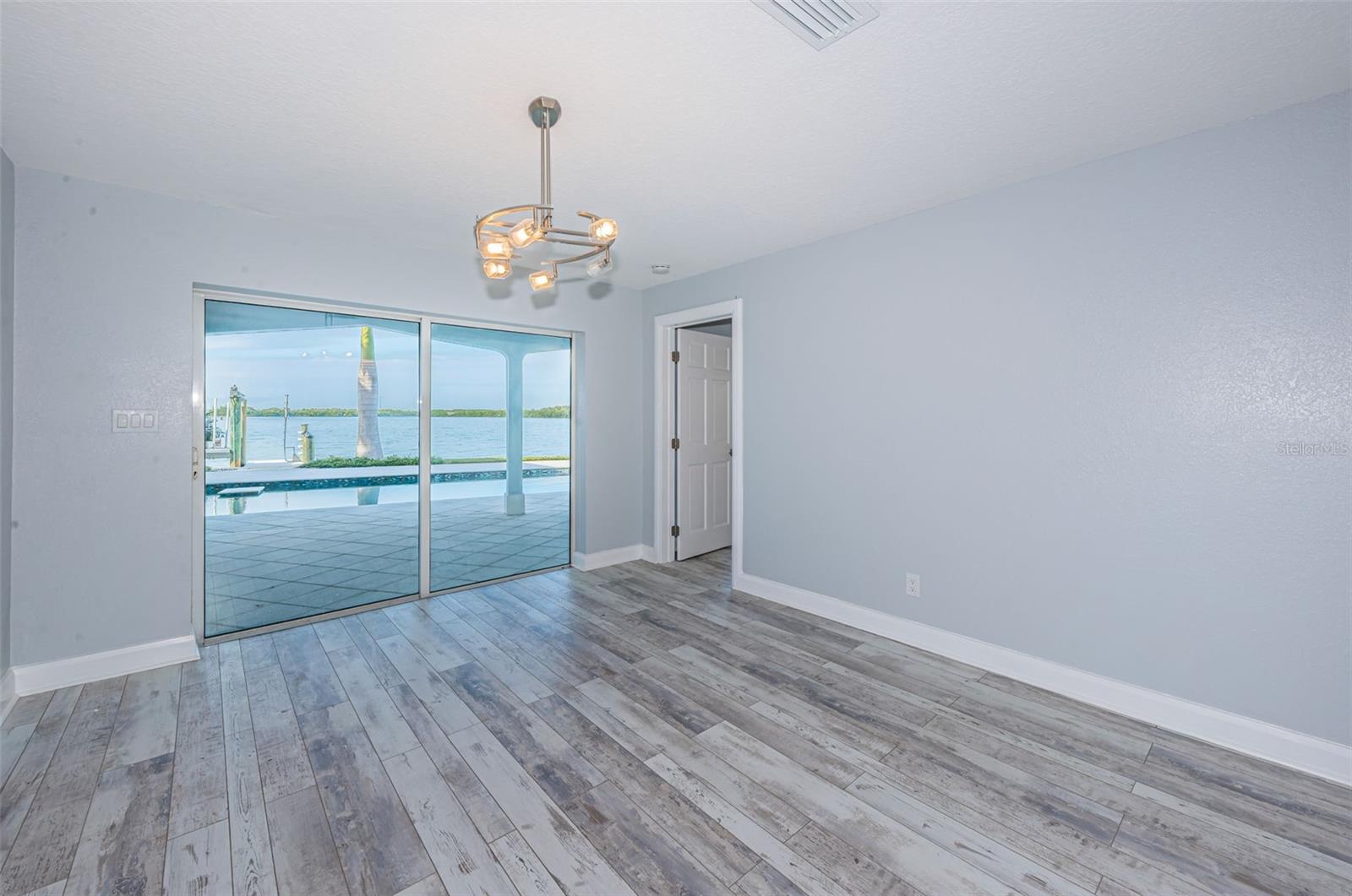 VENETIAN ISLES - Residential