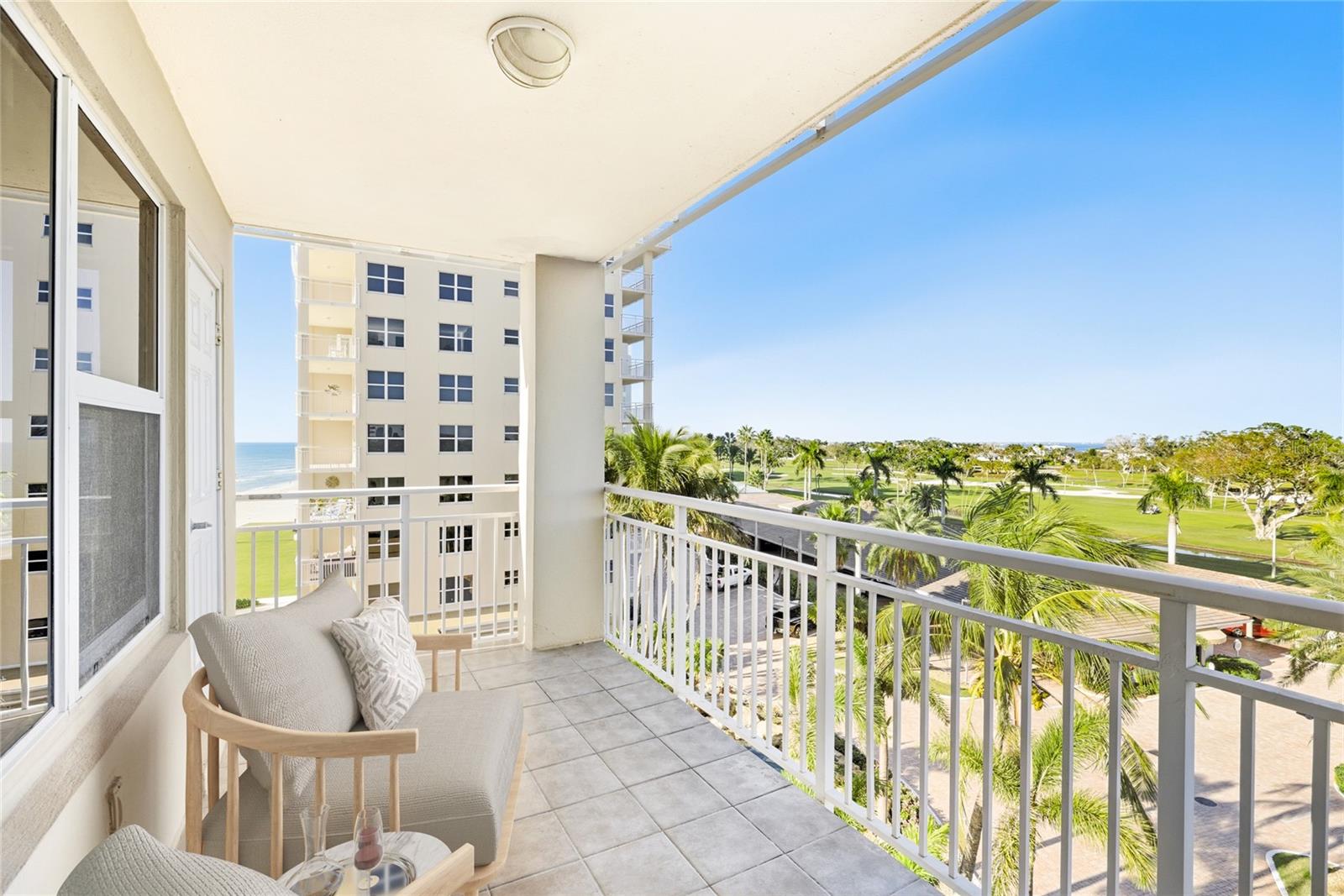 LONGBOAT KEY TOWERS - Residential