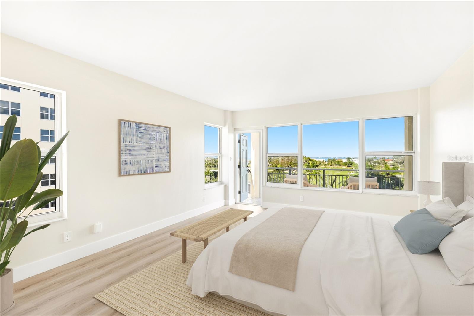 LONGBOAT KEY TOWERS - Residential