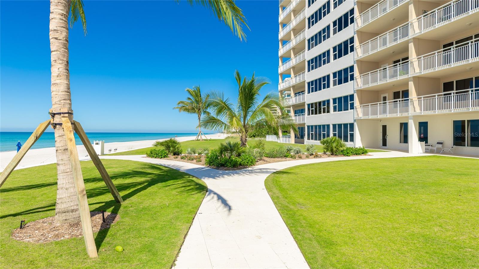 LONGBOAT KEY TOWERS - Residential