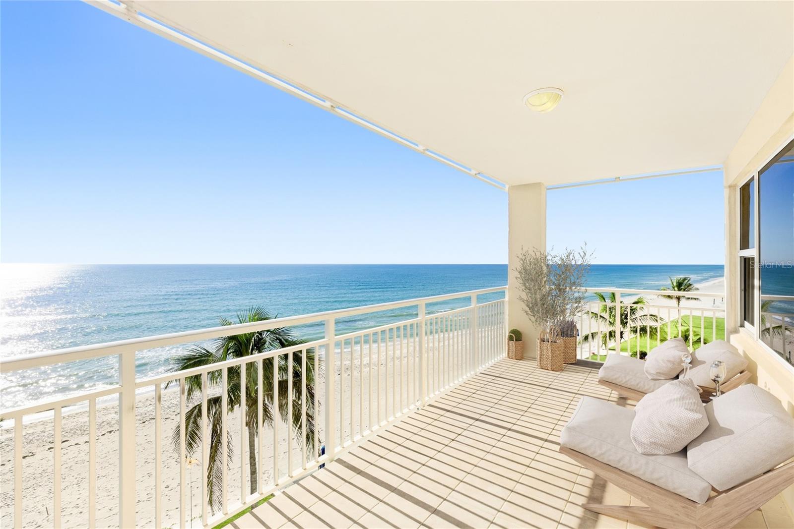LONGBOAT KEY TOWERS - Residential
