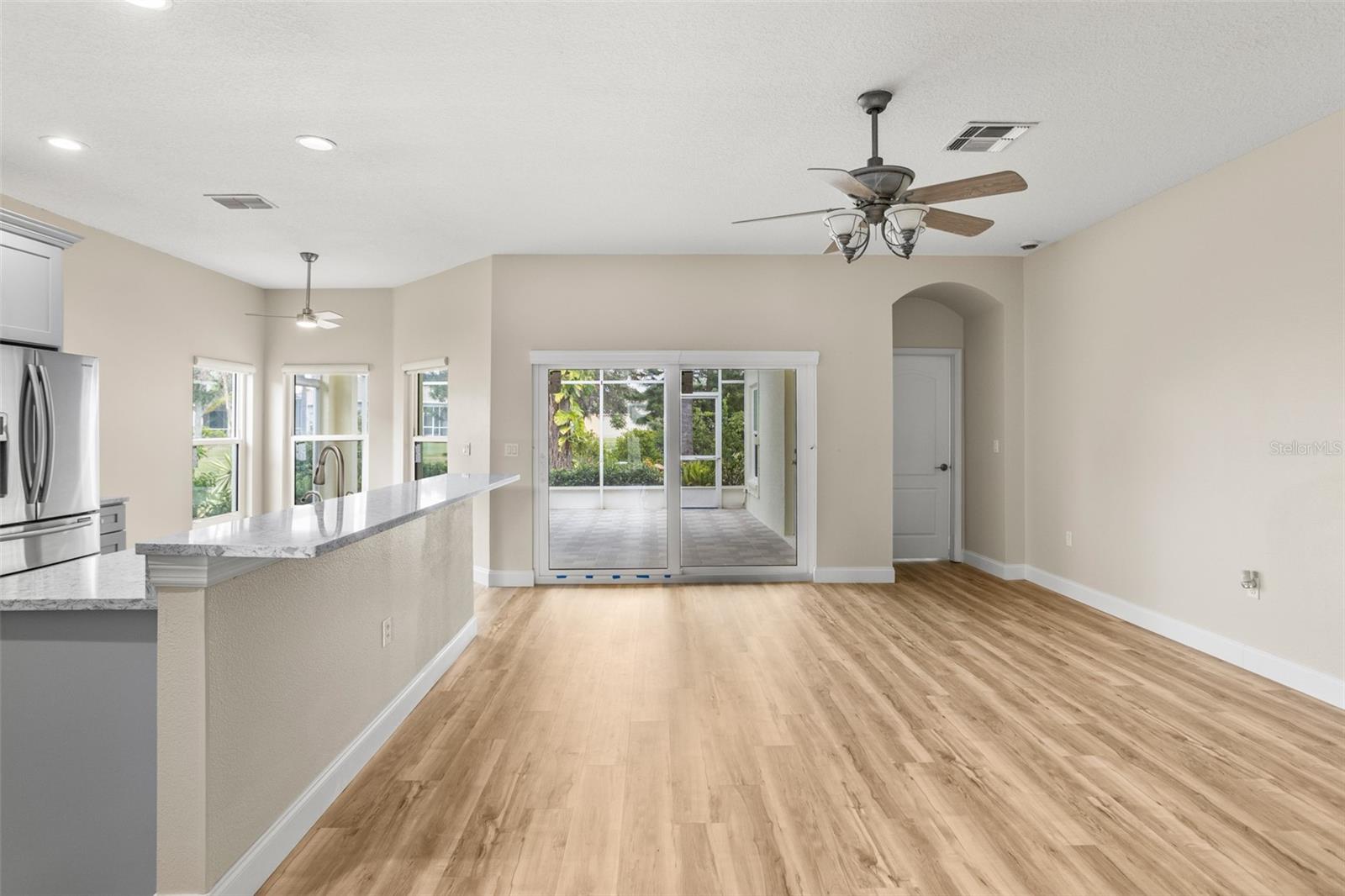 KEY VISTA PH 01 - Residential