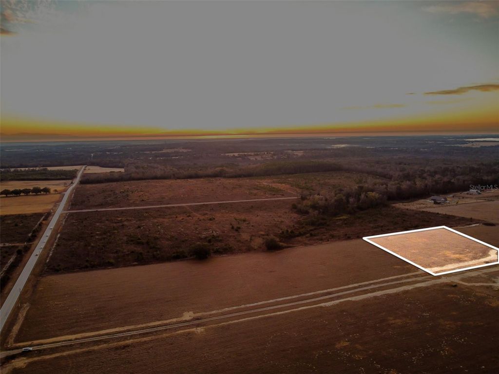 Photo of Royal Sky (lot 8 ) Court, Brooksville, FL 34602 (MLS # TB8477307)