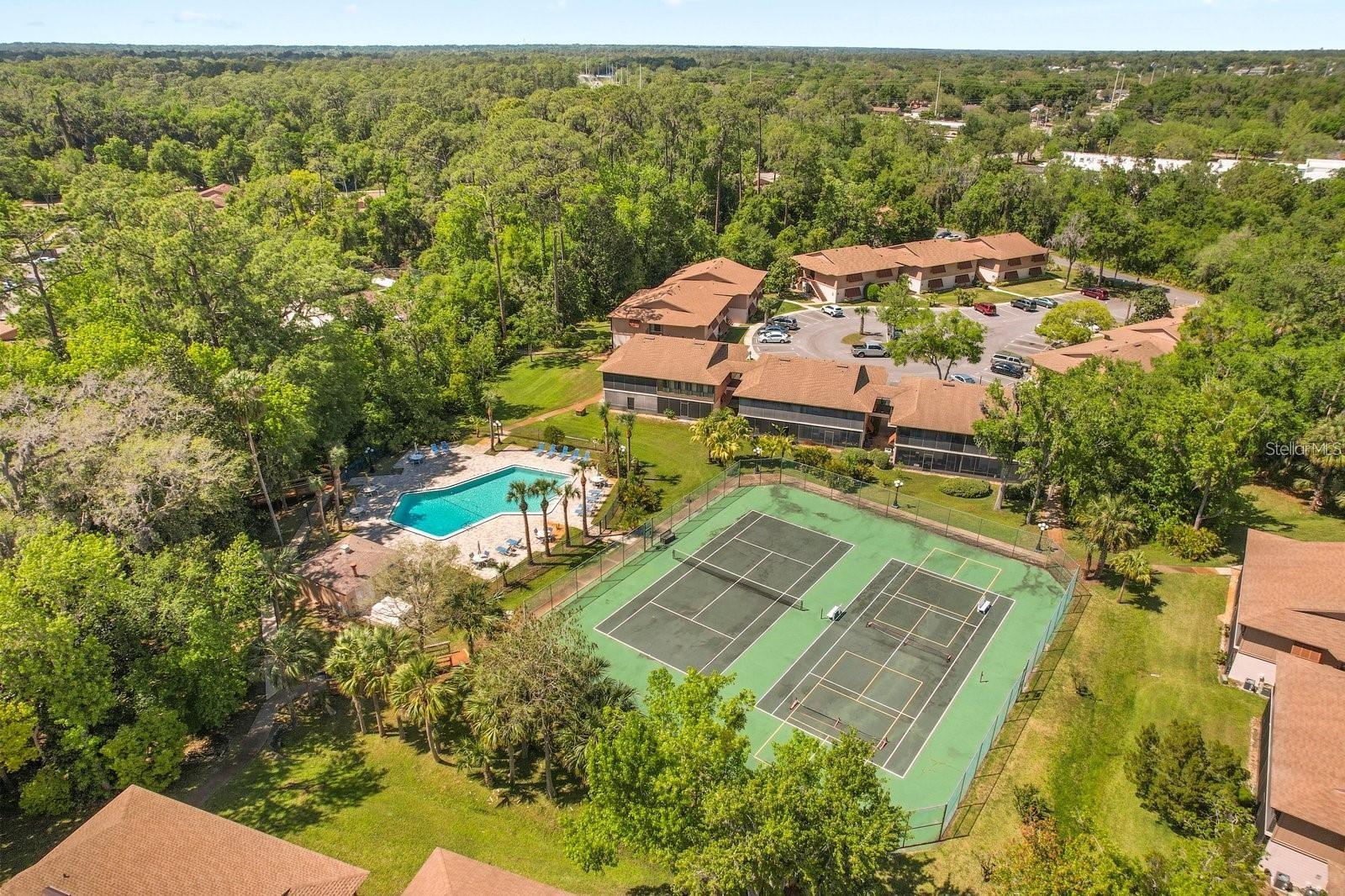 EDGEWATER CONDO APTS - Residential