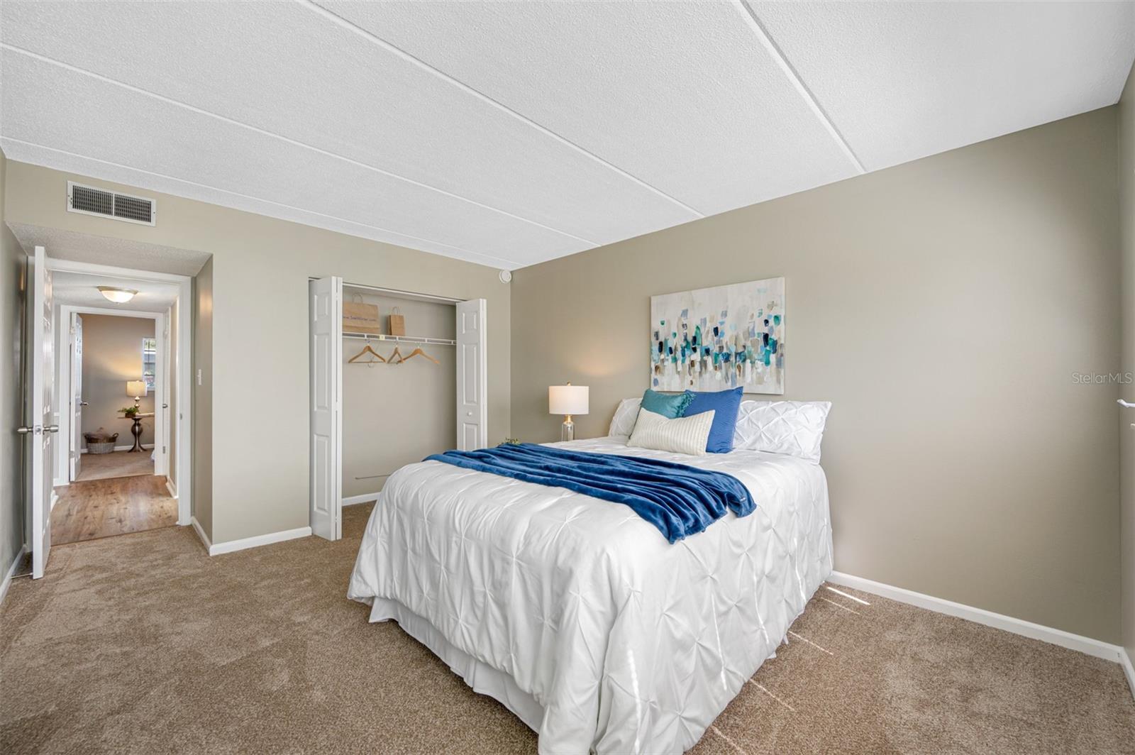 HEATHER HILL APTS - Residential