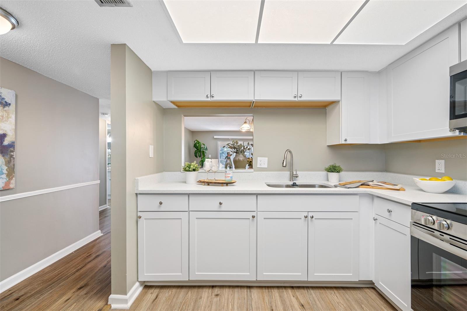 HEATHER HILL APTS - Residential