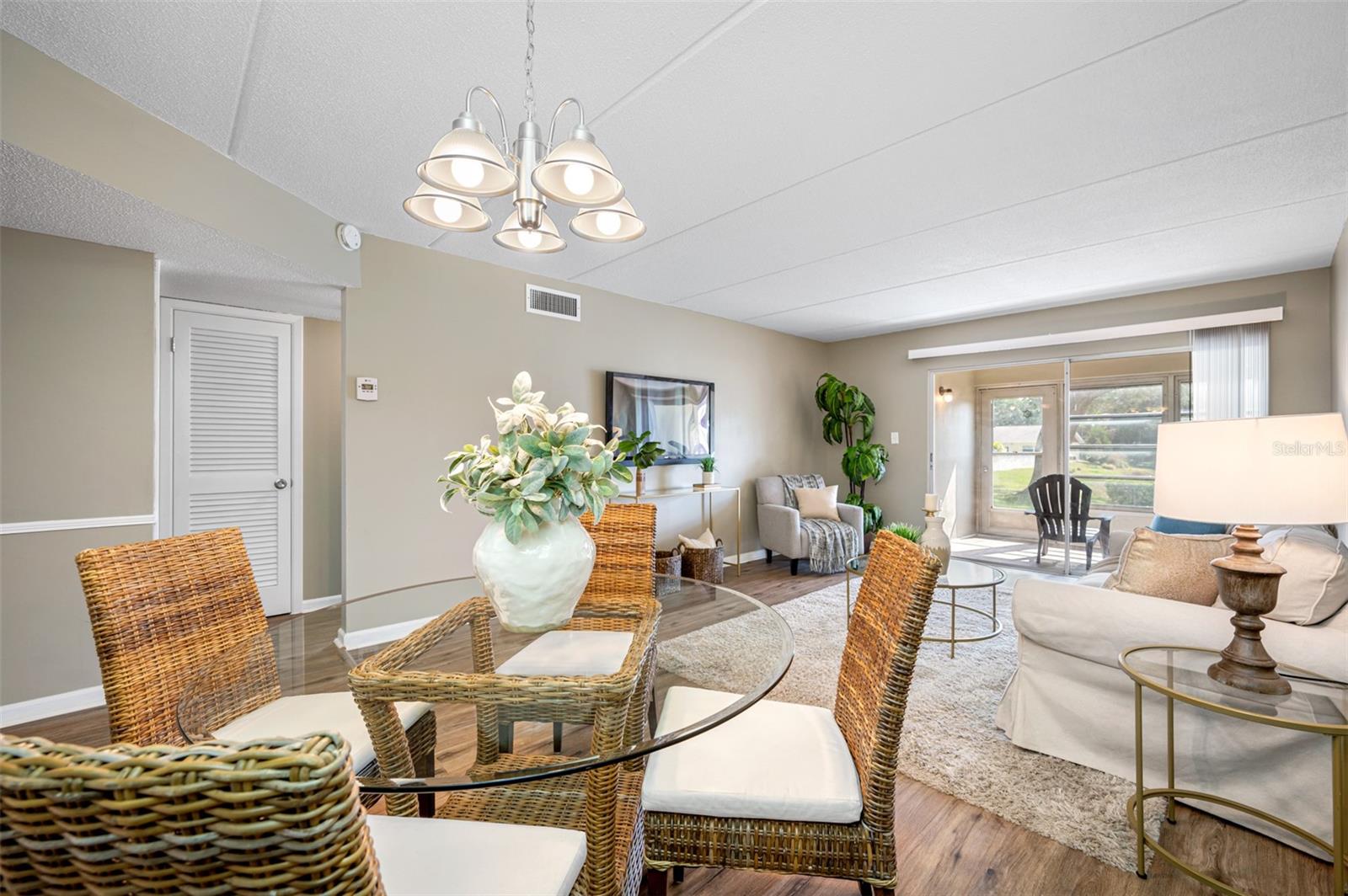 HEATHER HILL APTS - Residential