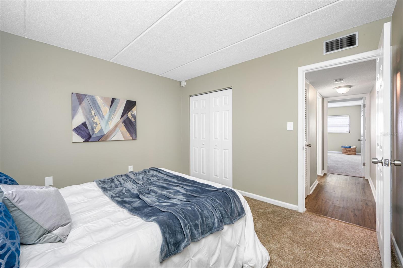 HEATHER HILL APTS - Residential