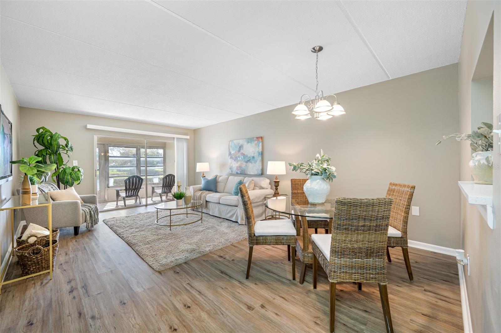 HEATHER HILL APTS - Residential