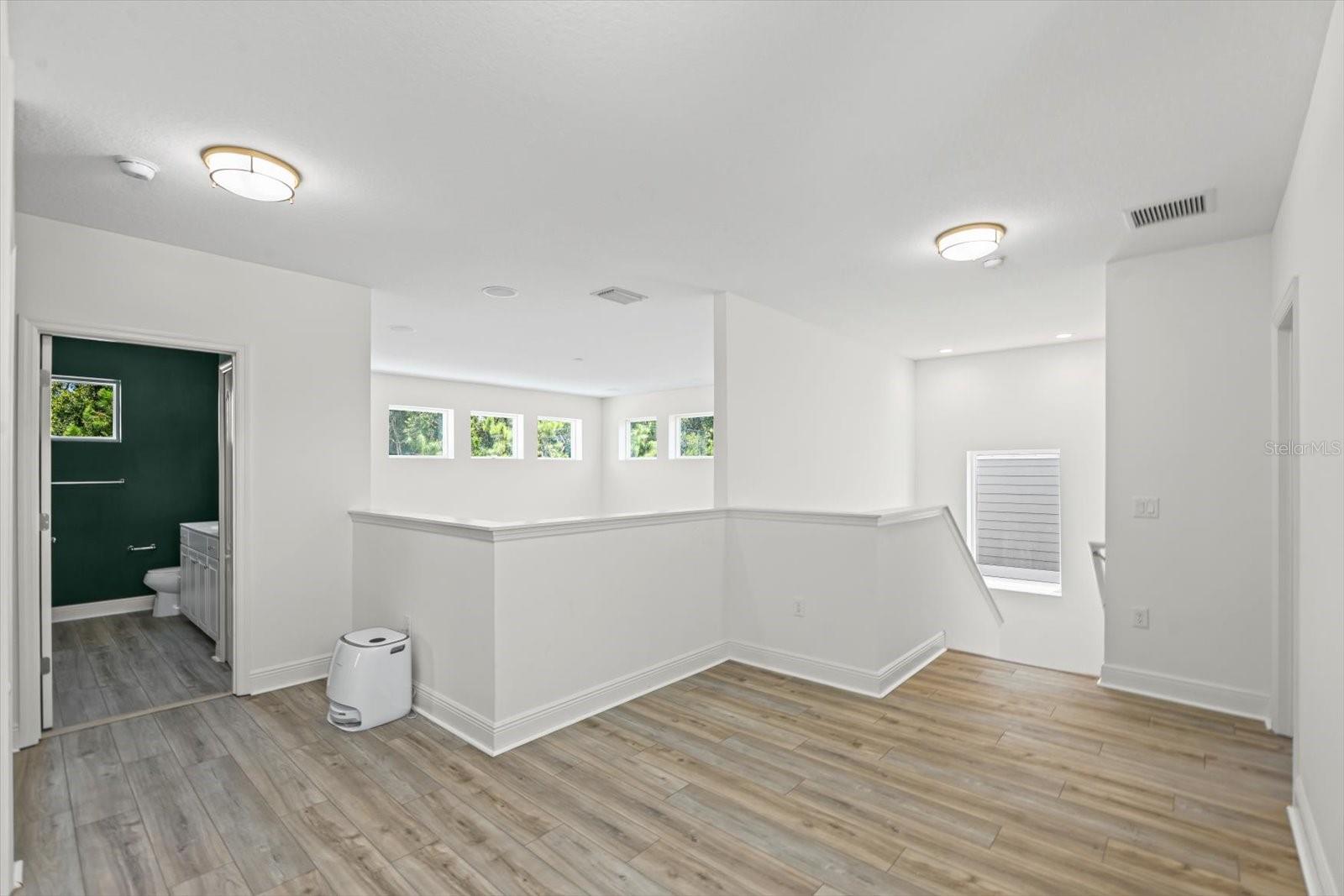 MAGNOLIA POINT - Residential