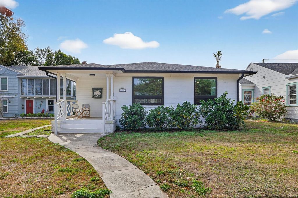 Photo of 2220 7th Avenue N, St Petersburg, FL 33713 (MLS # TB8472115)