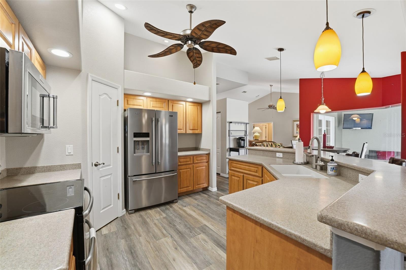 ROTONDA WEST BROADMOOR - Residential