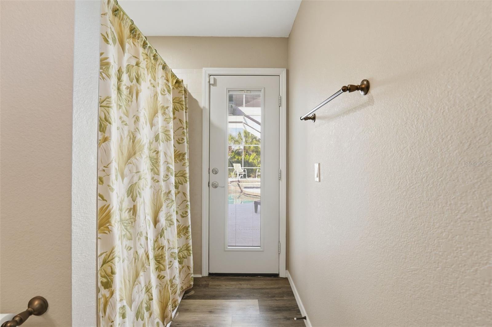 ROTONDA WEST BROADMOOR - Residential