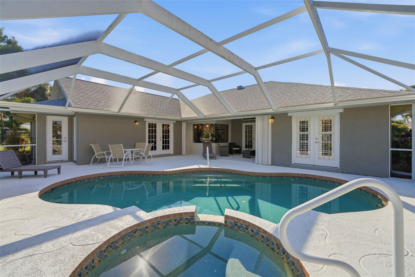 ROTONDA WEST BROADMOOR - Residential