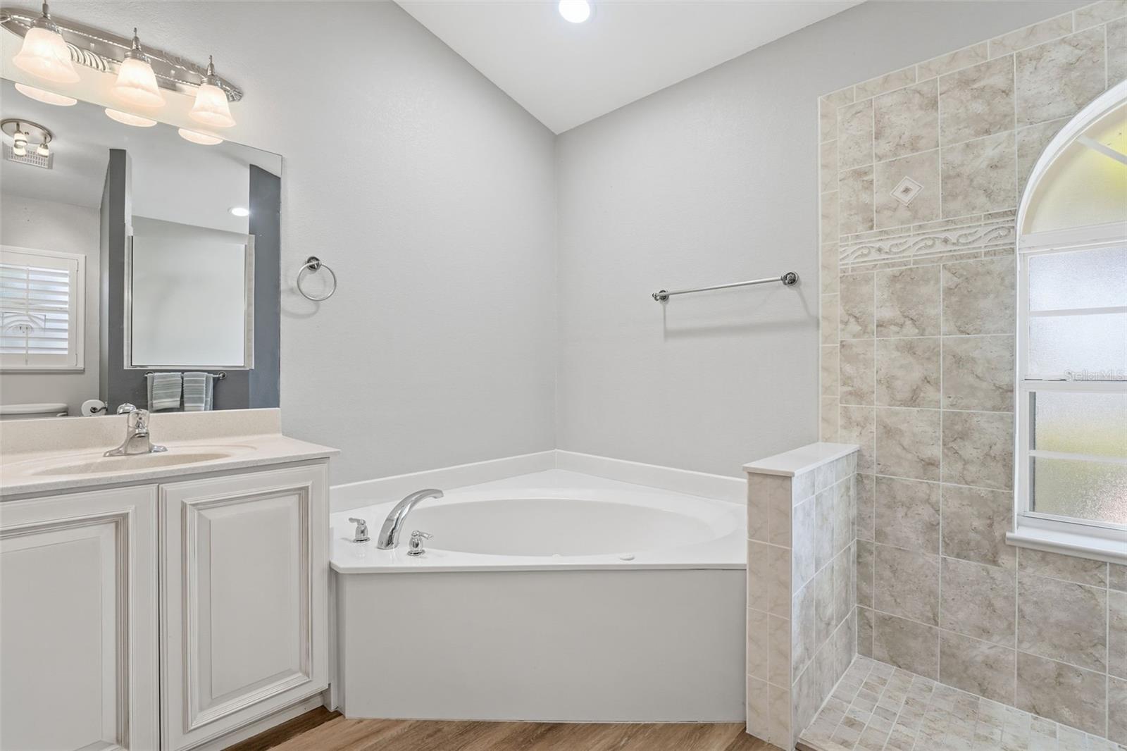 ROTONDA WEST BROADMOOR - Residential