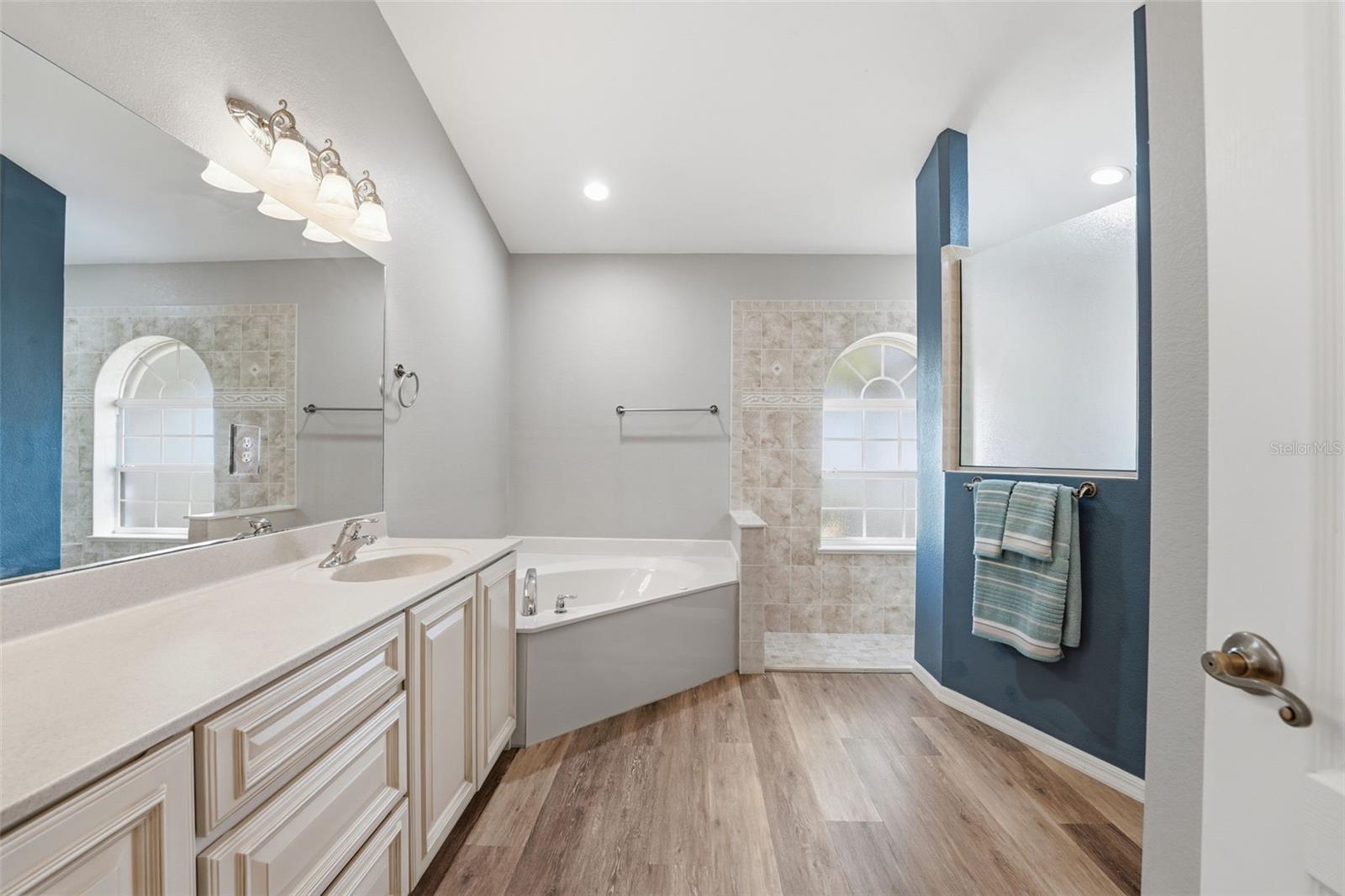 ROTONDA WEST BROADMOOR - Residential