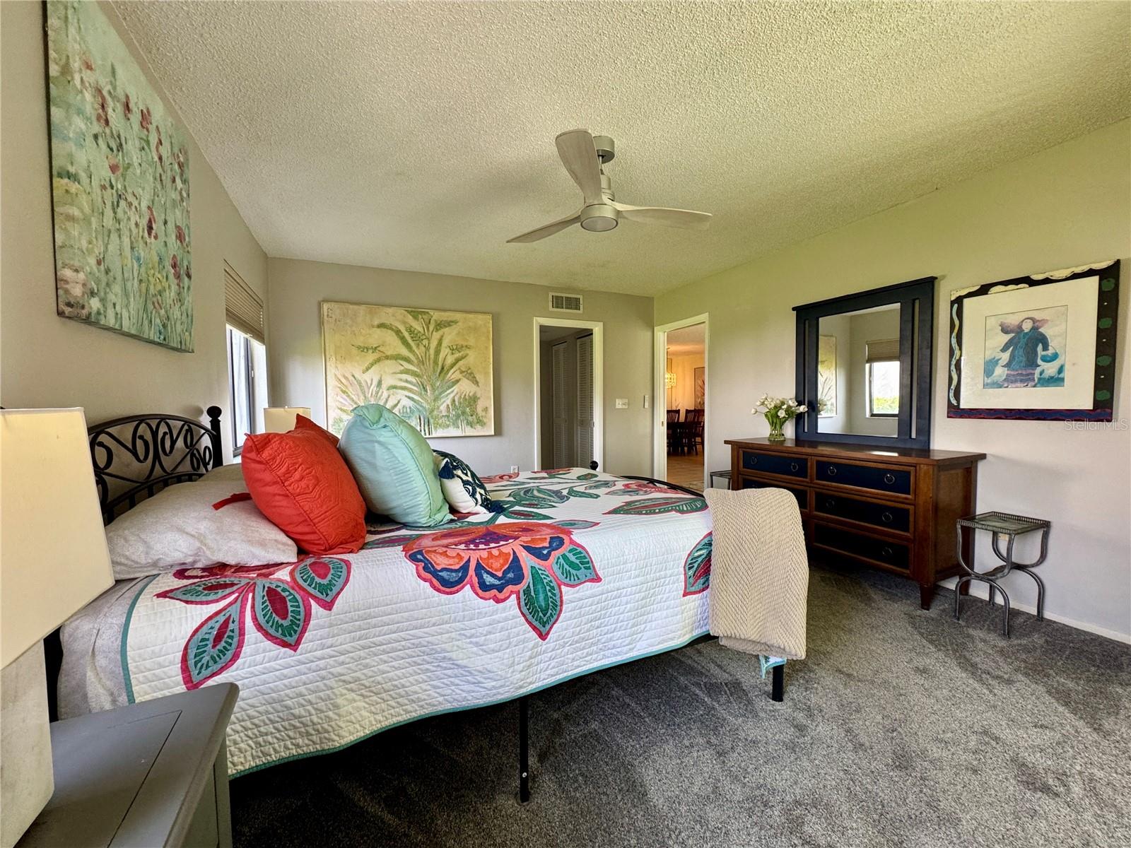 VALENCIA GARDEN III - Residential