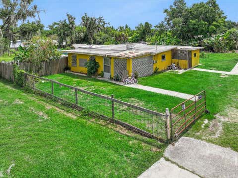 Photo of 825 Cook Road, Mulberry, FL 33860 (MLS # L4962448)
