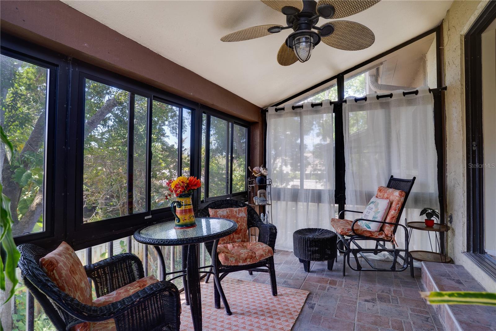 YORKTOWN AT BEACON PLACE - Residential