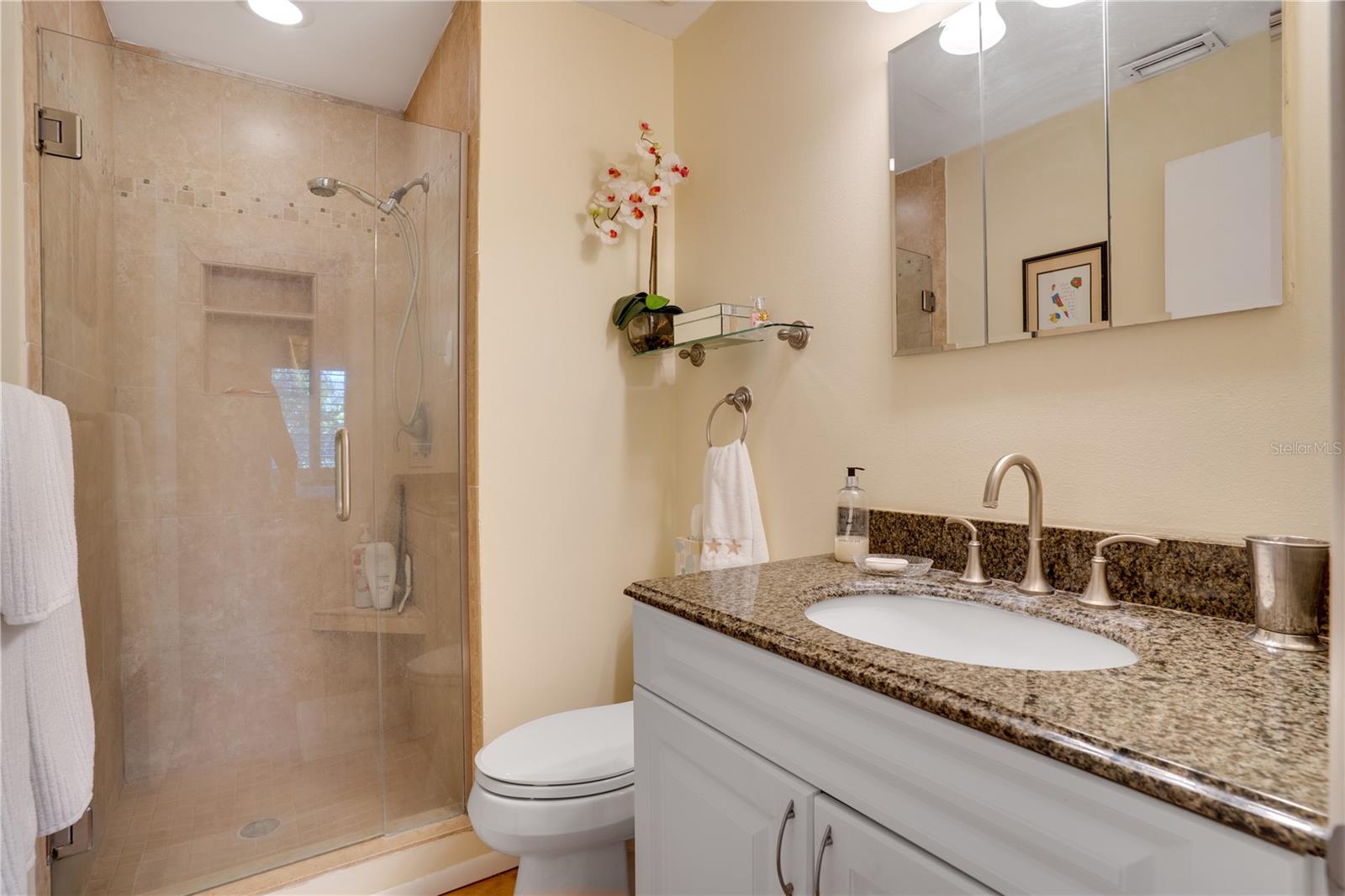 YORKTOWN AT BEACON PLACE - Residential