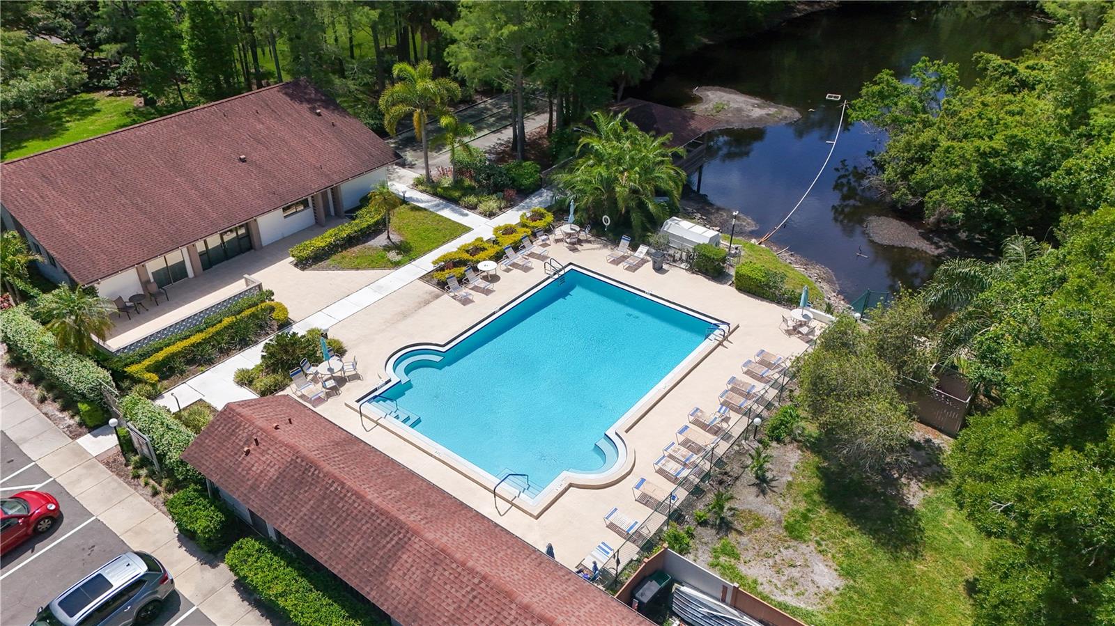 YORKTOWN AT BEACON PLACE - Residential