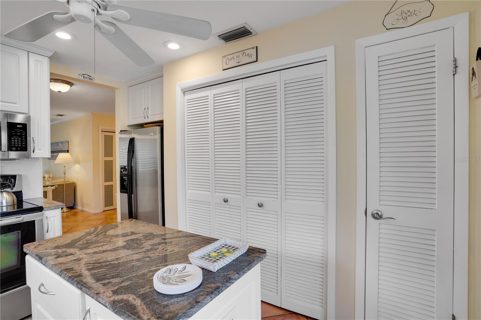 YORKTOWN AT BEACON PLACE - Residential