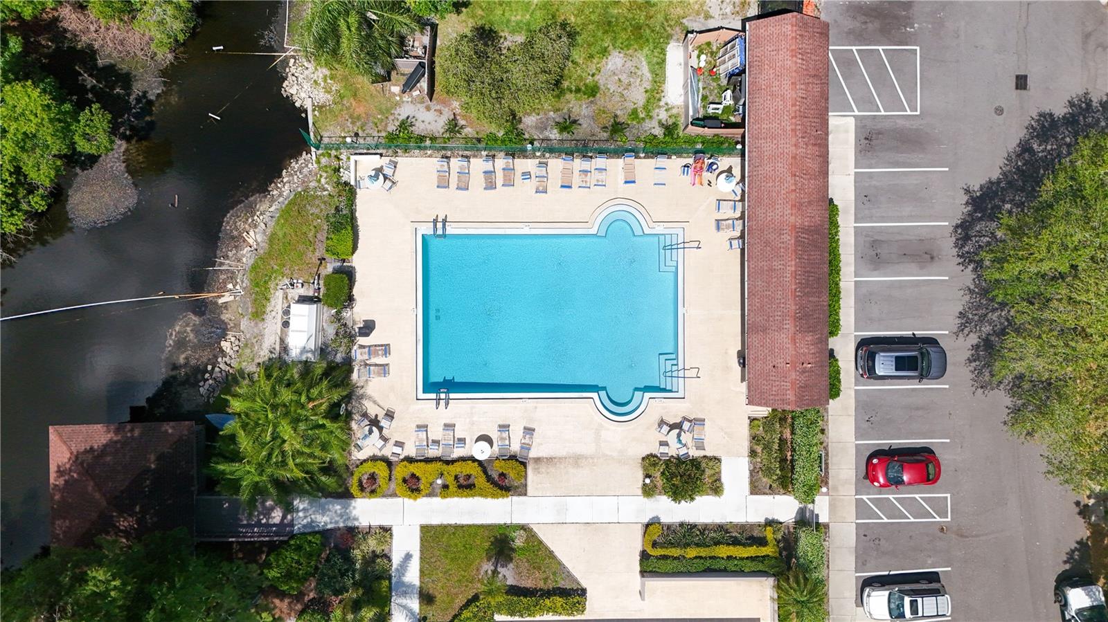 YORKTOWN AT BEACON PLACE - Residential