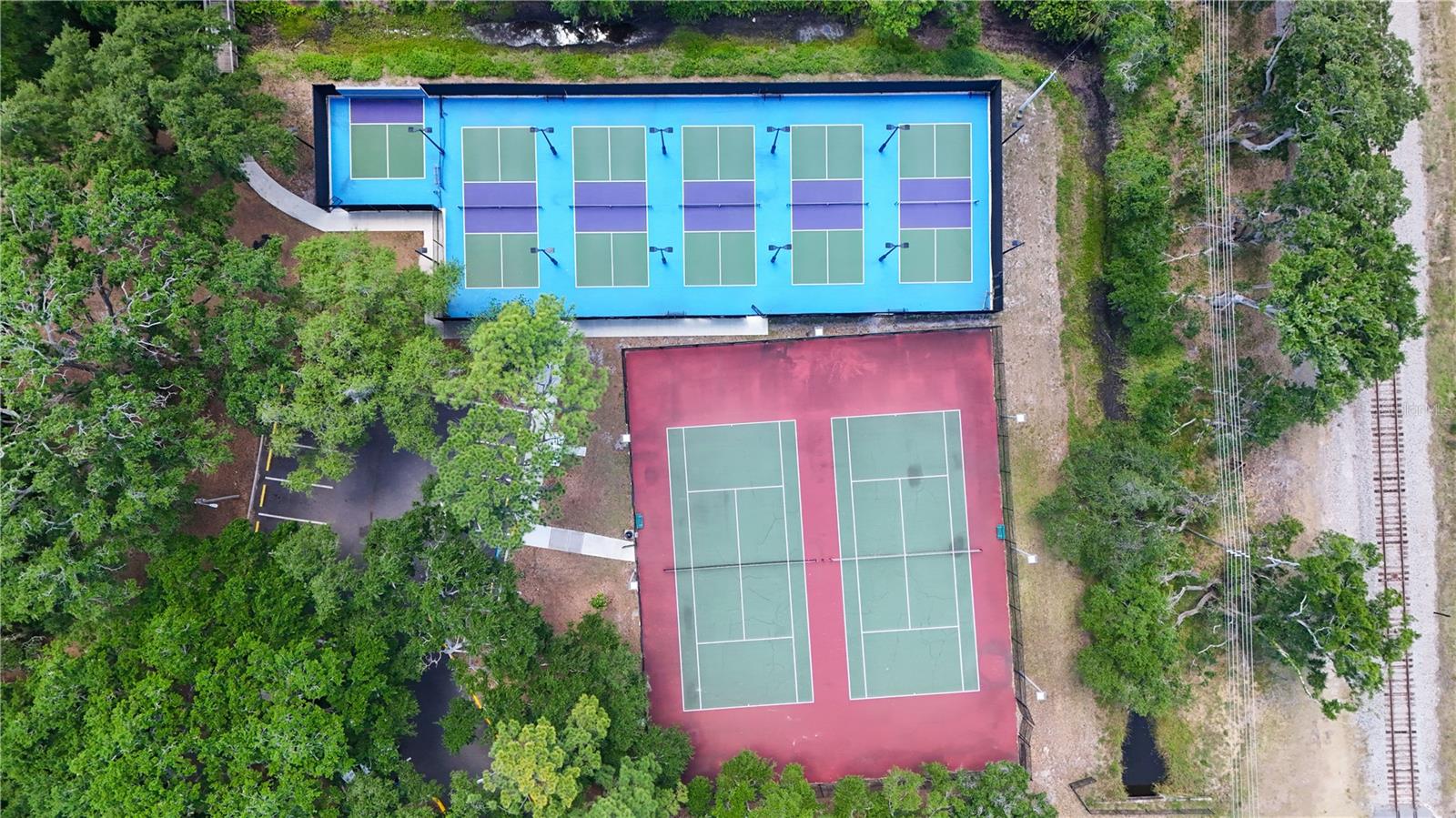 YORKTOWN AT BEACON PLACE - Residential