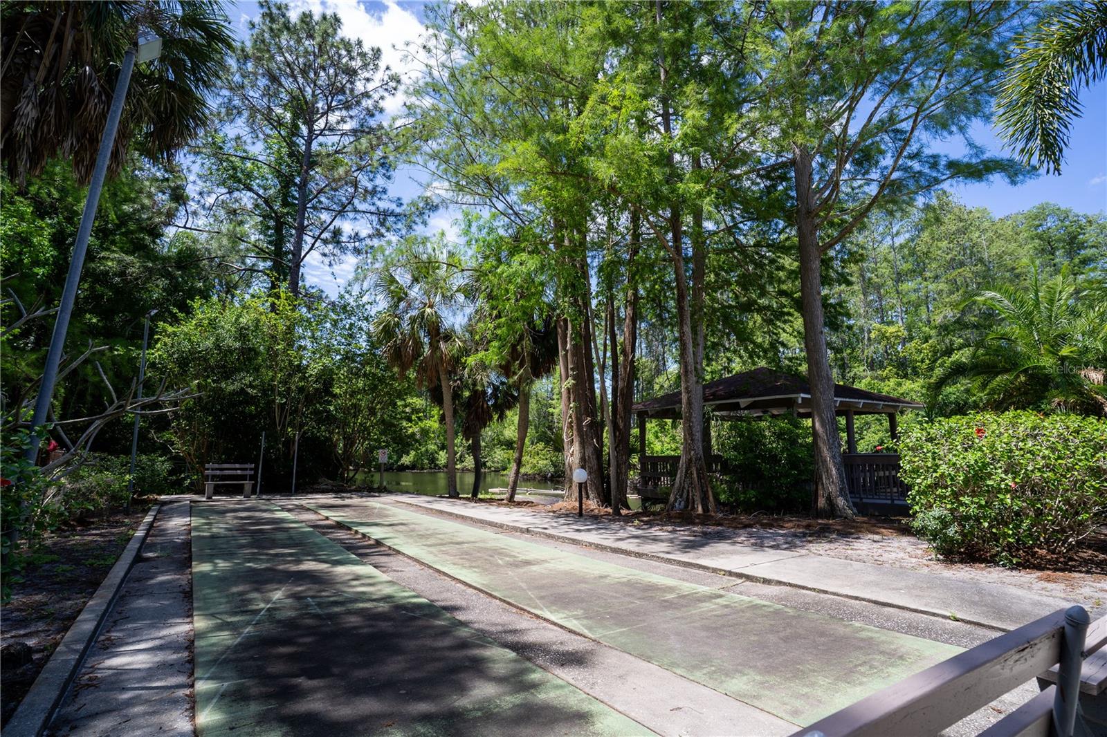 YORKTOWN AT BEACON PLACE - Residential