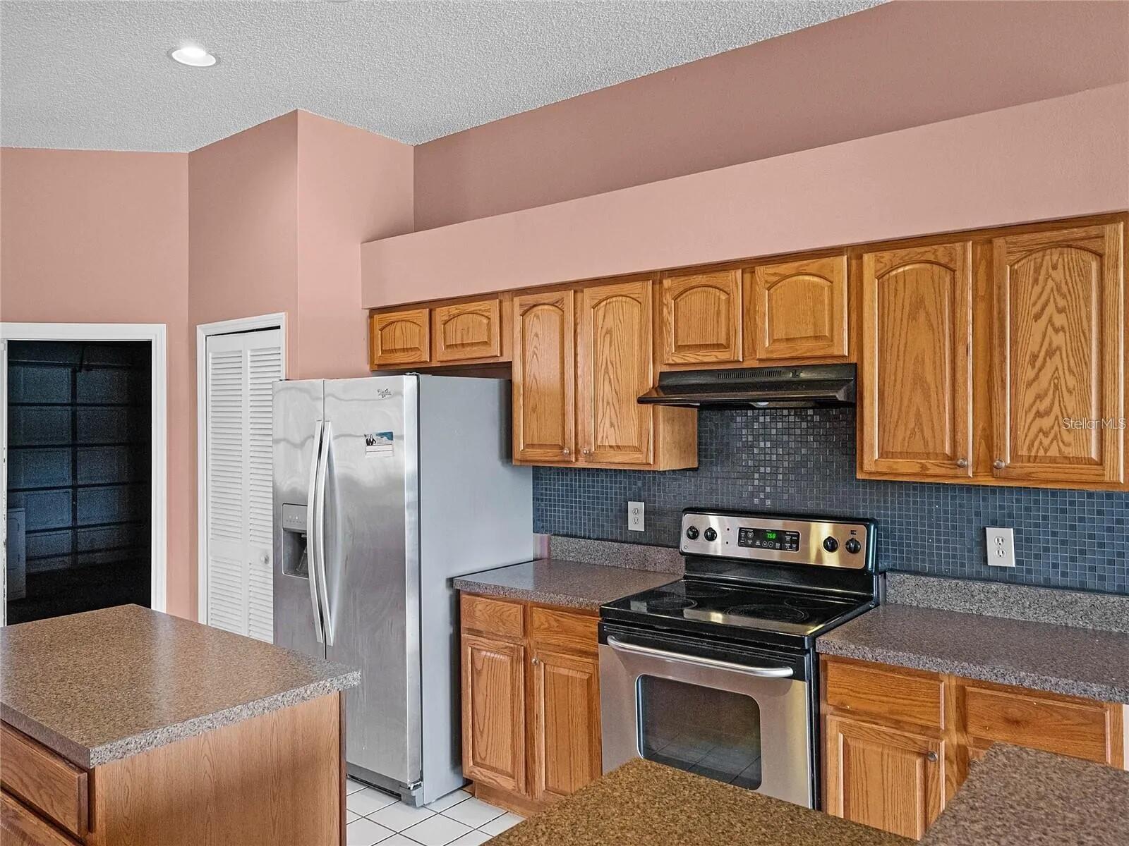 3991 KIAWA DRIVE