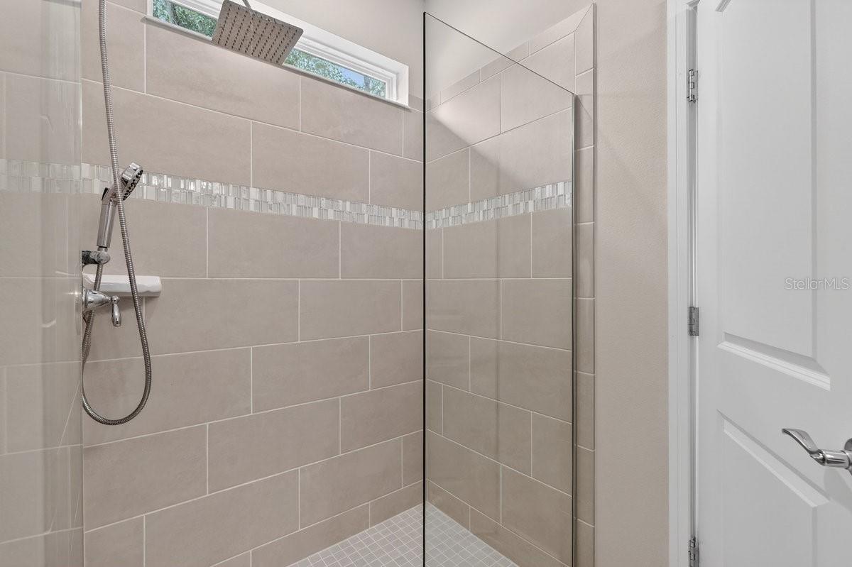 CANOPY TERRACE - Residential