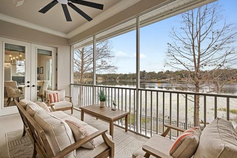 Tiny photo for 527 W Blue Water Edge Drive, Eustis, FL 32736 (MLS # O6378210)