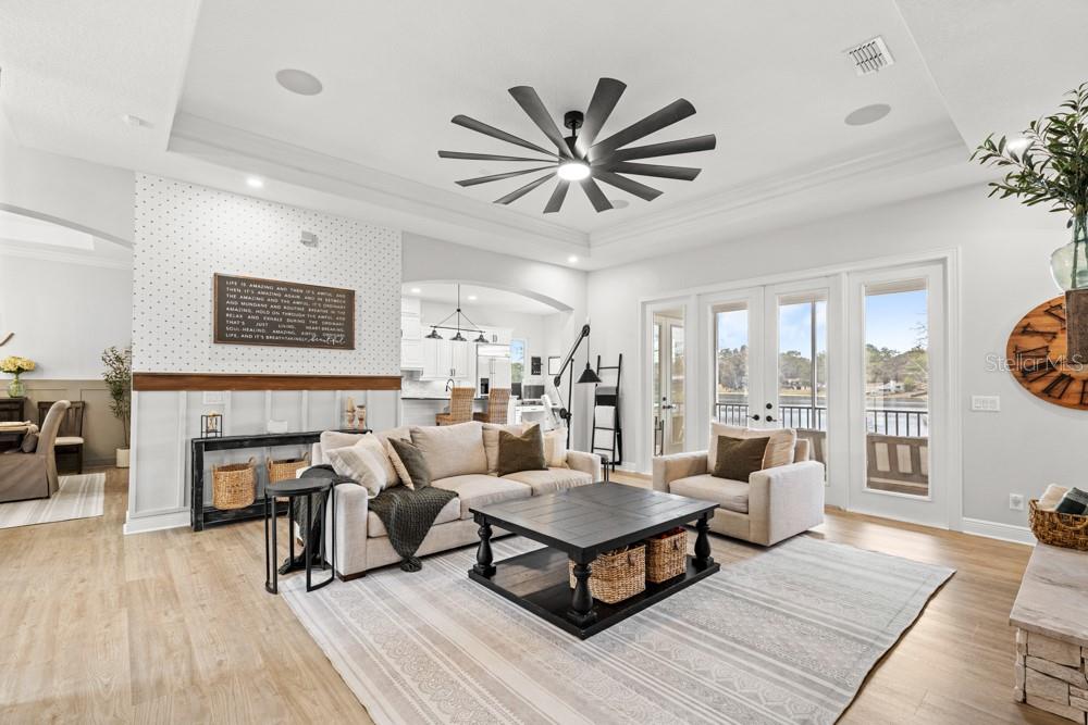 BLUE LAKE ESTATES - Residential